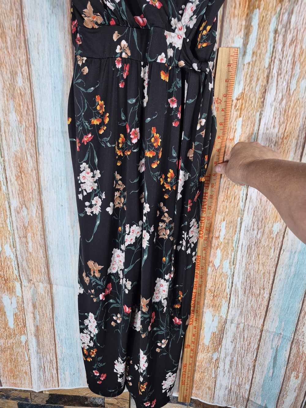Kaleigh Black Floral Culotte Style Jumpsuit Size L - Picture 3 of 8